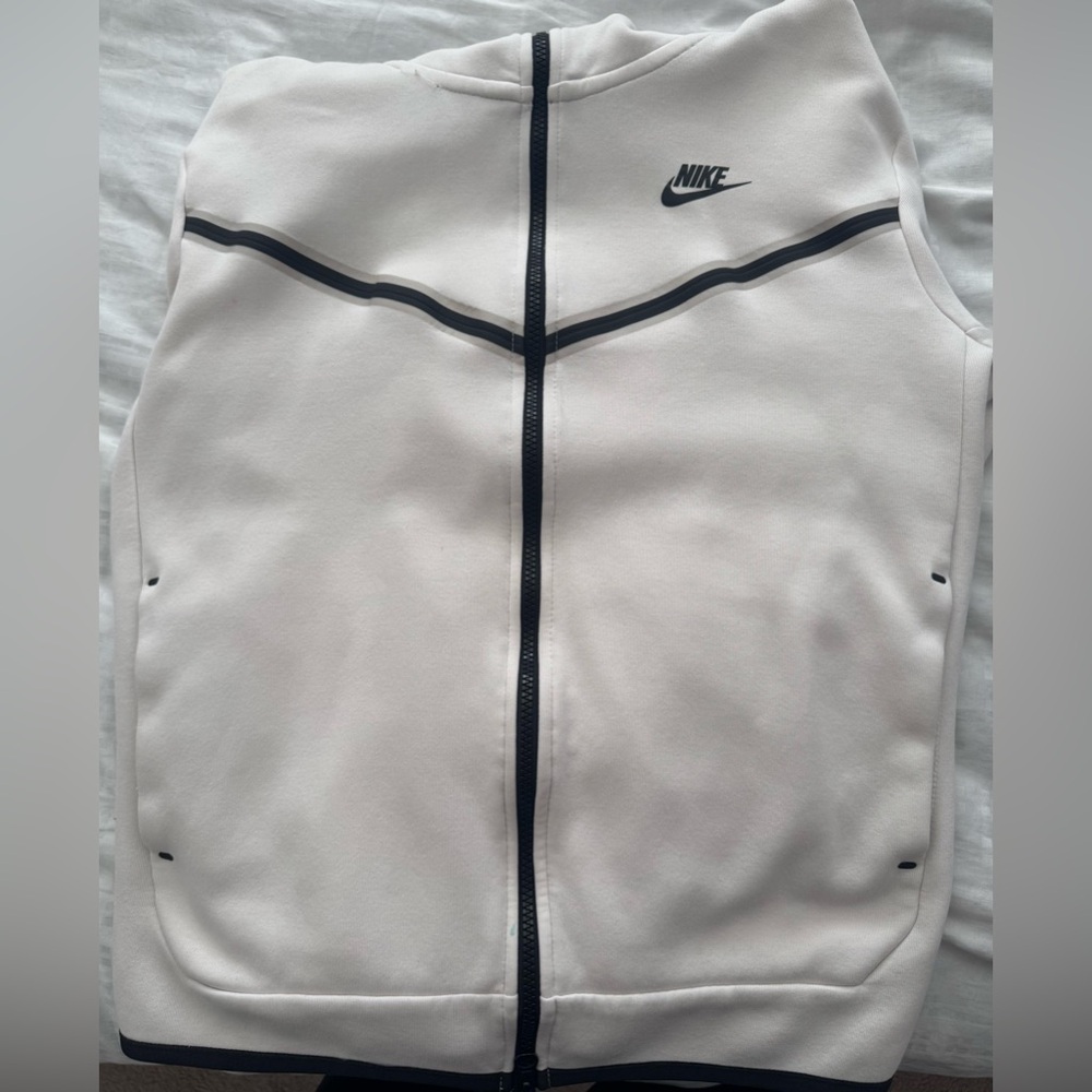 Nike Tech White